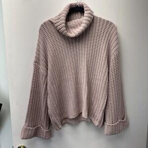 525 Wide Sleeve Turtleneck Sweater Size